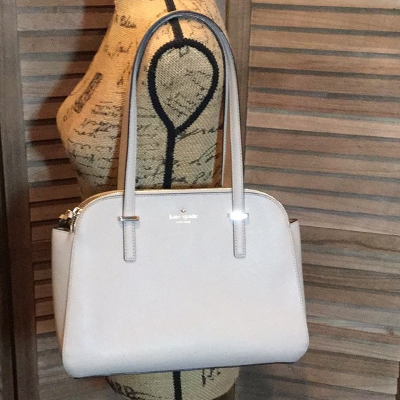 kate spade Handbags - Kate Spade Grand street Lydia shoulder bag